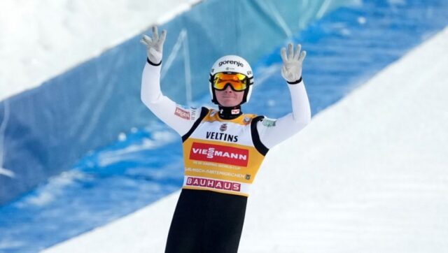 Domen-Prevc-dominira-u-ski-skokovima.jpg Domen Prevc dominira u ski skokovima.jpg