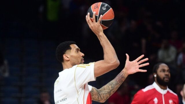 DZoel Bolomboj izjavom odusevio zvezdase.jpg