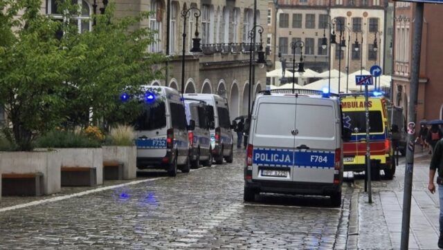 Uzivo delije u poljskoj vri pred leh poznanj.jpg