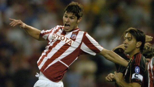 NIKOLA-ZIGIC-OPET-U-DRESU-ZVEZDE-Ovaj-dan-je.jpg NIKOLA ZIGIC OPET U DRESU ZVEZDE Ovaj dan je.jpg