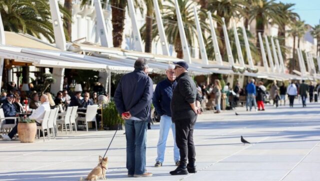 Za Hrvate je cetnik za Srbe ustasa Sina su mu.jpg