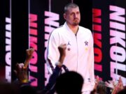 DA LI JE OVAJ ČOVEK REALAN? Nikola Jokić ostao u čudu kada je video šta je njegov saigrač doneo na „Ol Star“ (FOTO) Da Li Je Ovaj Covek Realan Nikola Jokic Ostao U.jpg