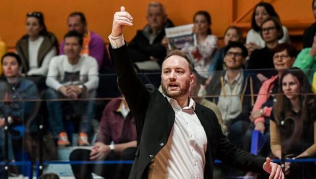Idemo U Smrt Trener Krke Pred Mec Sa Partizanom.jpg