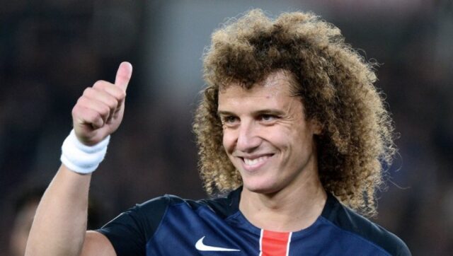 Danas je taj dan david luiz pred mec sa crvenom.jpg