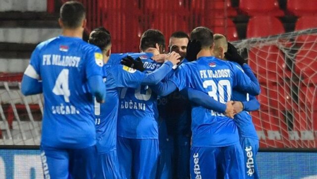 ZVANICNO-Mladost-dovela-bivseg-fudbalera-Celsija.jpg Zvanicno mladost dovela bivseg fudbalera celsija.jpg