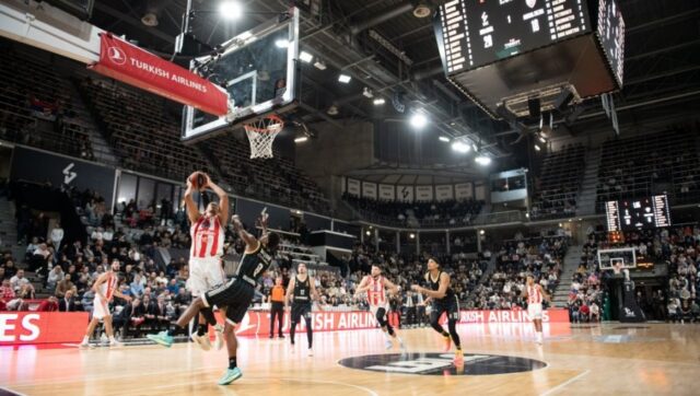 Sta Ce Reci Delije Poznato Ko Deli Pravdu Na Mecu.jpg