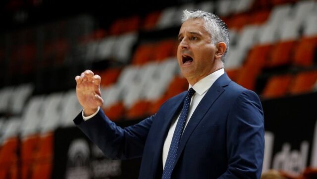 EFES-TRLJA-RUKE-Igor-Kokoskov-dobio-NBA-pojacanje.jpg Efes trlja ruke igor kokoskov dobio nba pojacanje.jpg