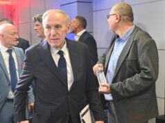 DRAGAN DŽAJIĆ U ŠOKU: Ovako je reagovao kada je čuo da je umro Vladimir Cvetković sa kojim je odveo Zvezdu na krov Evrope DRAGAN DZAJIC U SOKU Ovako je reagovao kada je cuo.jpg