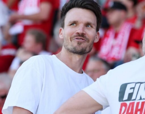 DA IH VRATI NA STAZE STARE SLAVE: „Crveni bikovi“ se uzdaju u talentovanog Nemca DA IH VRATI NA STAZE STARE SLAVE Crveni bikovi se.jpg