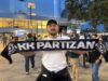 GROBARI U PARIZU: Došli smo, jer volimo Partizan! (FOTO) GROBARI U PARIZU Dosli smo jer volimo Partizan FOTO.jpg