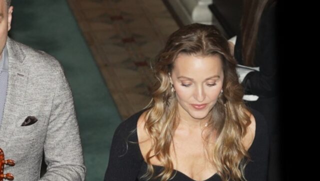 JELENA-DJOKOVIC-GLEDA-I-NE-VERUJE-Evo-sta-je-Novak.jpg JELENA DJOKOVIC GLEDA I NE VERUJE Evo sta je Novak.jpg