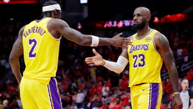 SOK-U-AMERICI-Lebron-DZejms-ima-novi-klub-ovo-niko.jpg SOK U AMERICI Lebron DZejms ima novi klub ovo niko.jpg