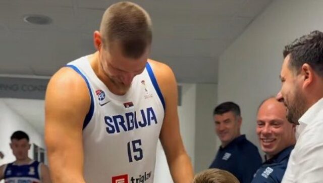 Prizor-o-kojem-bruji-Evropa-Jokic-se-sreo-sa-sinom.jpg Prizor o kojem bruji Evropa Jokic se sreo sa sinom.jpg