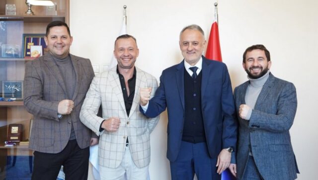U-BOKS-SE-ULAZE-Vrh-Bokserskog-saveza-u-gostima-kod.jpg U Boks Se Ulaze Vrh Bokserskog Saveza U Gostima Kod.jpg