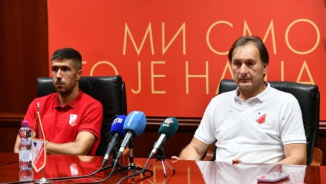 CUKA-RIVAL-PO-MERI-Fudbaleri-Vojvodine-orni-za-duel.jpg Cuka rival po meri fudbaleri vojvodine orni za duel.jpg