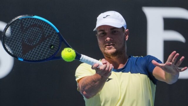 BRAVO MISO Miomir Kecmanovic u cetvrtfinalu turnira.jpg