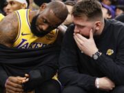 KAKAV PAKLEN TANDEM! Luka Dončić i Lebron DŽejm se igraju sa rivalima (FOTO) Ovaj Dan Svi Cekaju Poznato Kada Bi Luka Doncic Mogao.jpg