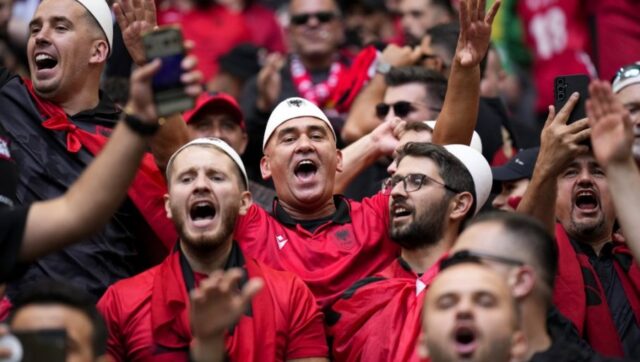 HAOS-U-ALBANIJI-Totalno-rasulo-pred-mec-sa-Srbijom-u.jpg Haos u albaniji totalno rasulo pred mec sa srbijom u.jpg