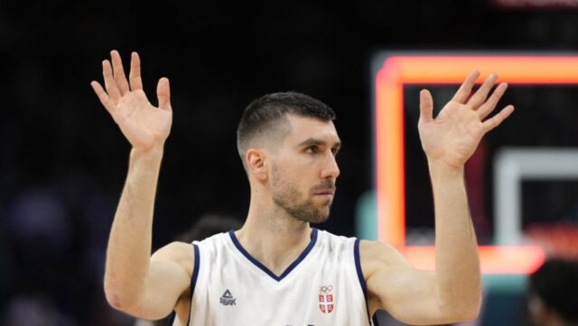 Lucic im se samo smeska dobric i davidovac gledaju i.jpg