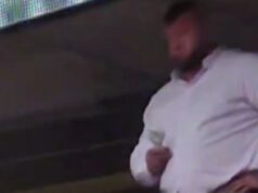 Svi su ostali zatečeni! Šta to radi brat Nikole Jokića usred meča (FOTO) Svi su ostali zateceni Sta to radi brat Nikole Jokica.jpg