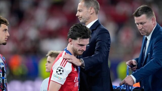 A POSLE FINALA LIGE SAMPIONA PSZ ARSENAL Deklan Rajs.jpg