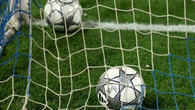 POJACAO SE BUNDESLIGAS Terem Mofi stigao u Hamburger.jpg