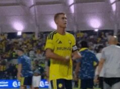ŠOK ZA RONALDA: Kristijano nije mogao da veruje šta mu je trener uradio na poluvremenu (FOTO) SOK ZA RONALDA Kristijano nije mogao da veruje sta mu.jpg