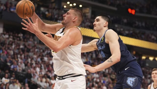 AKO-ON-NIJE-MVP-Nikola-Jokic-na-nestvaran-nacin-odveo.jpg Ako on nije mvp nikola jokic na nestvaran nacin odveo.jpg