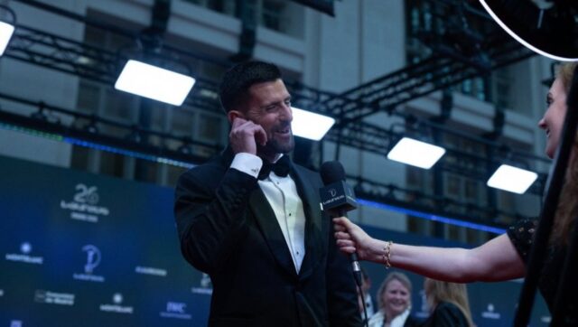 Osmeh koji vara Novak DJokovic blista u Madridu a iza.jpg