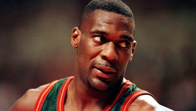 Legende-NBA-lige-Kako-je-Leri-Bird-sokirao-Sona-Kempa.jpg Legende NBA lige Kako je Leri Bird sokirao Sona Kempa.jpg