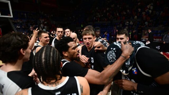 RASPAO SE PARTIZAN KAO KULA OD KARATA Jos jedan igrac.jpg