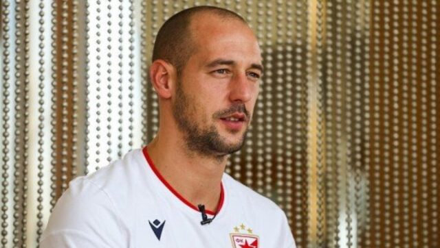 BORJAN-IMA-MOLBU-ZA-ZVEZDASE-Ovo-treba-da-uradite-pred.jpg Borjan ima molbu za zvezdase ovo treba da uradite pred.jpg
