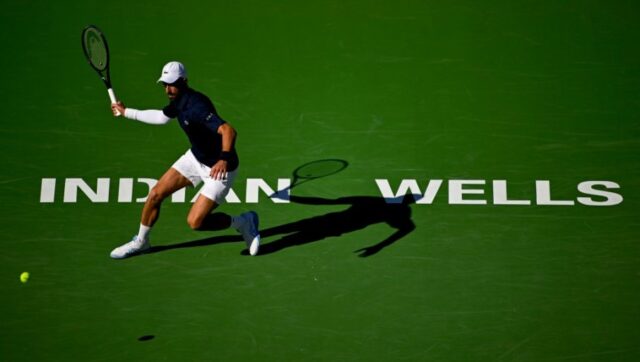 NOVAK DJOKOVIC NAKON POBEDE Nesto sto mi se desava ovde.jpg