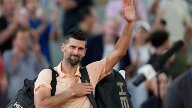 ISPAO SA ROLAN GAROSA A DVA DANA KASNIJE Novak DJokovic.jpg