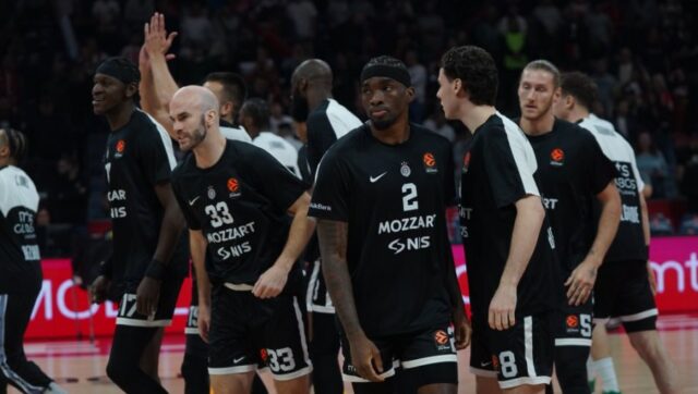 SOK-Trinkijeri-i-PAOK-kradu-Partizanu-igraca-nude-mu-18.jpg SOK Trinkijeri i PAOK kradu Partizanu igraca nude mu 18.jpg