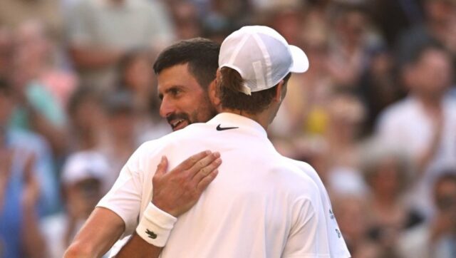 PRENOS-DJOKOVIC-SINER-Novak-u-borbi-za-finale-Vimbldona.jpg PRENOS DJOKOVIC SINER Novak u borbi za finale Vimbldona.jpg