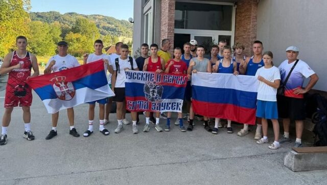 Sastali-se-bokseri-Srbije-i-Rusije-evo-kako-se-zavrsilo.jpg Sastali se bokseri Srbije i Rusije evo kako se zavrsilo.jpg