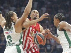 Sterling Braun priznao: „Viđam se sa starim prijateljima“! Sterling Braun priznao Vidjam se sa starim prijateljima.jpg