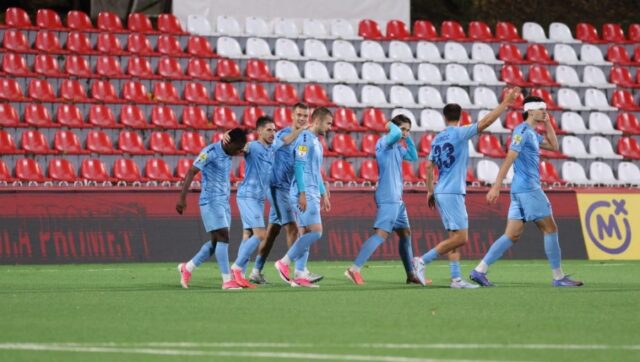 Superliga-Srbije-Zeleznicar-ubedljiv-protiv-Zemuna-FOTO.jpg Superliga Srbije Zeleznicar ubedljiv protiv Zemuna FOTO.jpg
