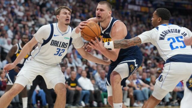 AUUU MAJKO MILA STA URADI OVAJ COVEK Nikola Jokic ocitao.jpg
