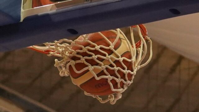 IGRAN JE VECITI DERBI Zamenili mesta Zvezda i Partizan a.jpg