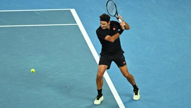 LJUBITELJI-TENISA-SLAVE-Vraca-se-na-teren-Rodzer-Federer.jpg LJUBITELJI TENISA SLAVE Vraca se na teren Rodzer Federer.jpg