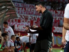 TRESE SE MARAKANA! Evo šta je trener Crvene zvezde uradio u svlačionici odmah nakon pobede protiv Plzenja (FOTO) TRESE SE MARAKANA Evo sta je trener Crvene zvezde uradio.jpg