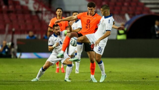 UEFA-donale-odluku-Evo-ko-sudi-utakmicu-Holandija-Srbija.jpg UEFA donale odluku Evo ko sudi utakmicu Holandija Srbija.jpg