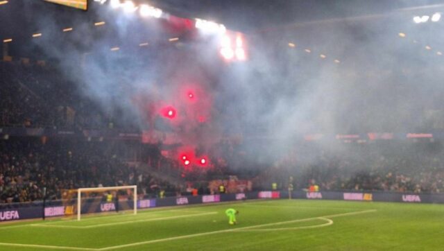 Sve Je Gorelo Na Stadionu Jang Bojsa Protiv Crvene Zvezde.jpg