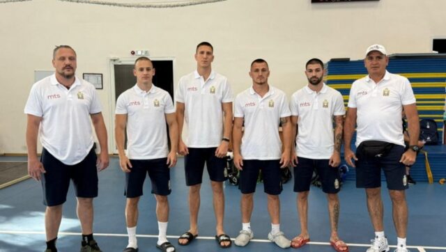 Sprema se pro spektakl simic protiv umekasvilija 6 jula u.jpg