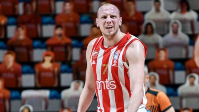 OVO-SE-NIKAD-NIJE-DESILO-PRED-DERBI-Dejan-Davidovac-Dajem.jpg OVO SE NIKAD NIJE DESILO PRED DERBI Dejan Davidovac Dajem.jpg
