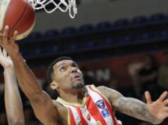ZVEZDA SE ZAHVALILA BOLOMBOJU: „Želimo puno sreće našem DŽou“ ZVEZDA SE ZAHVALILA BOLOMBOJU Zelimo puno srece nasem DZou.jpg