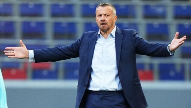 Srbin-doziveo-debakl-na-debiju-i-primio-7-golova-navijaci.jpg Srbin doziveo debakl na debiju i primio 7 golova navijaci.jpg