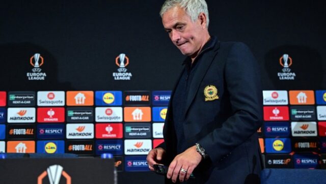 MORINJO-SUSPENDOVAN-Fenerbahce-na-duze-bez-glavnog-trenera.jpg Morinjo Suspendovan Fenerbahce Na Duze Bez Glavnog Trenera.jpg